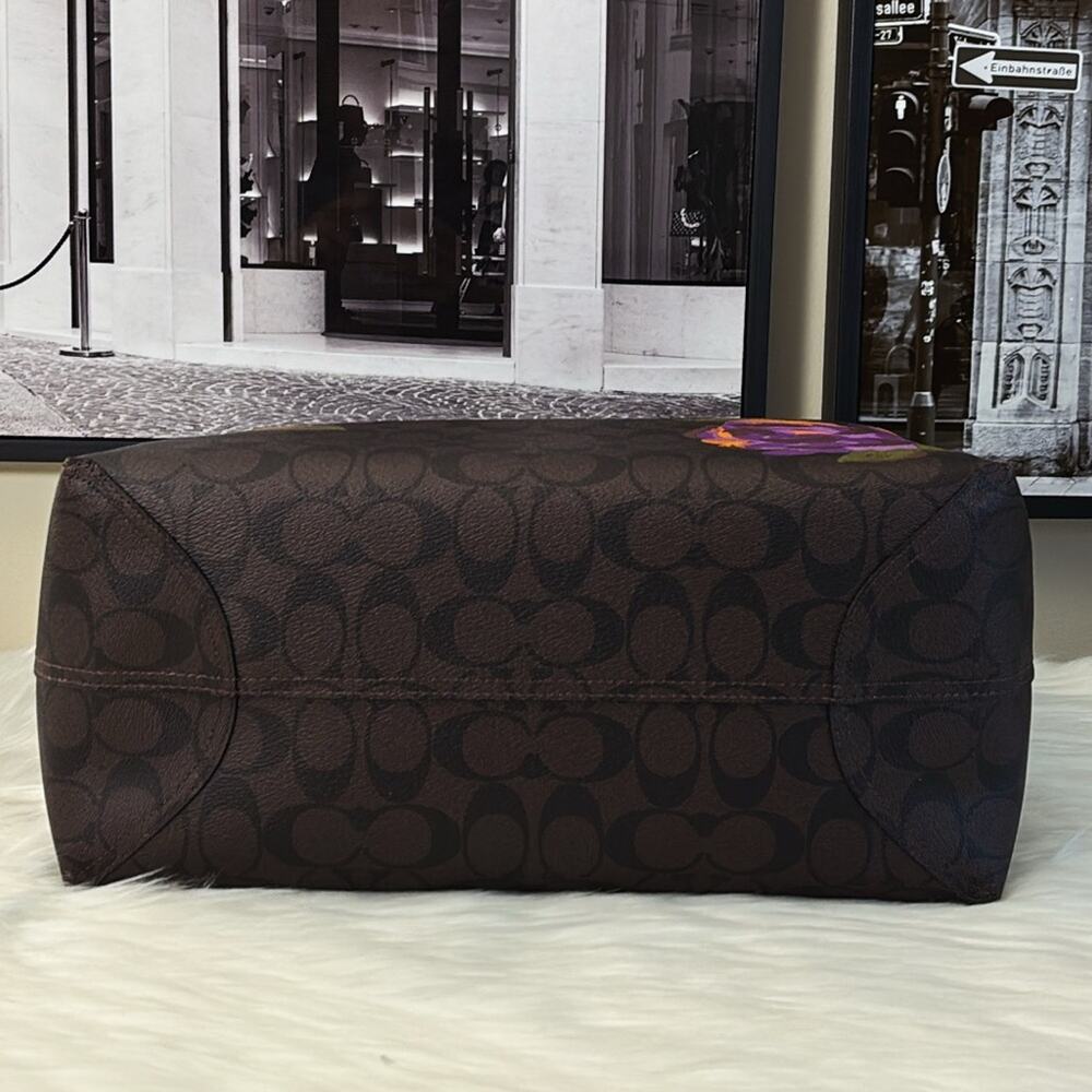 NWT COACH CITY TOTE IN SIGNATURE CANVAS WITH ROSE PRINT - Picture 6 of 10